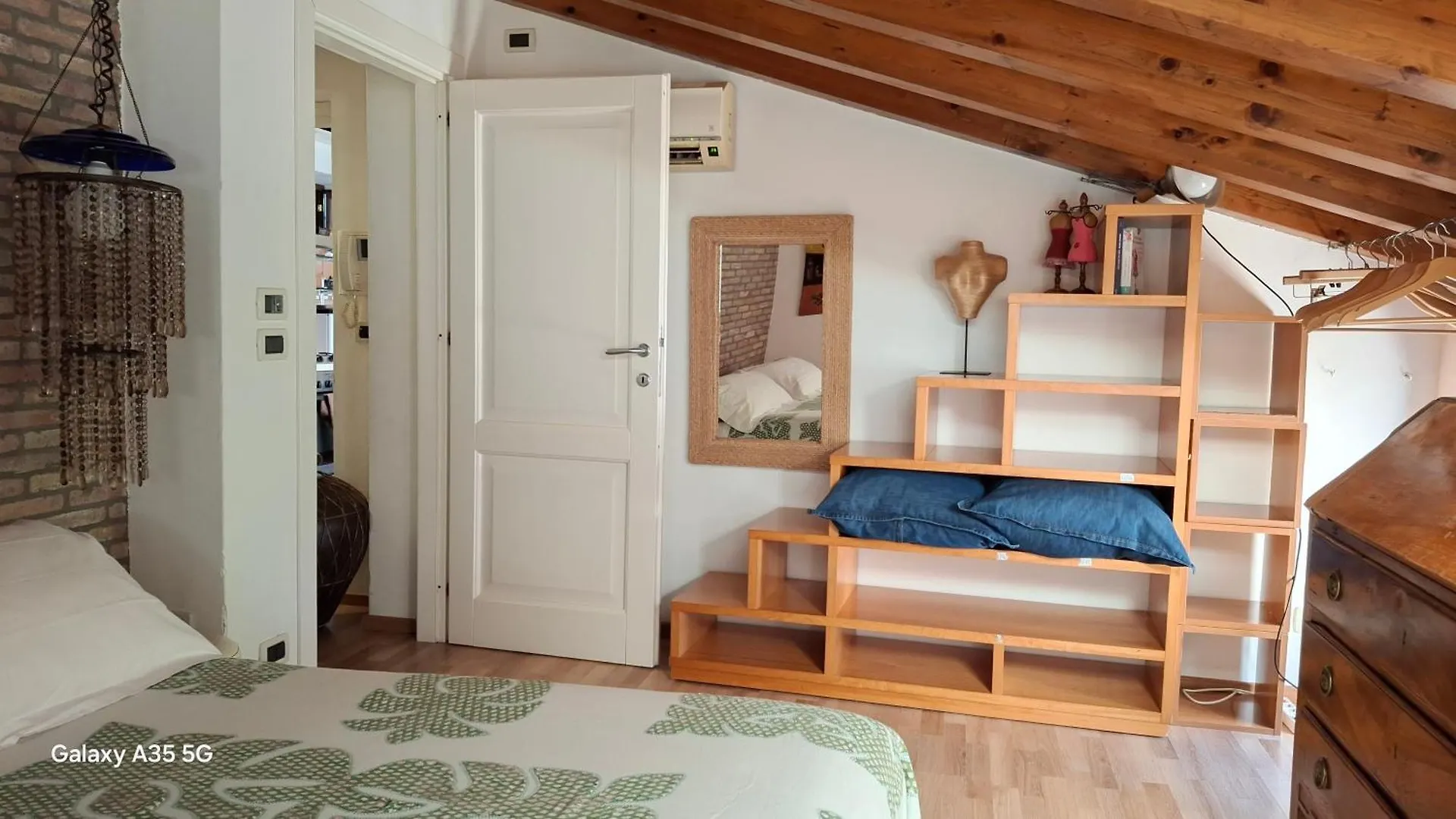 Bed & Breakfast Room Aly Art Apartment Taormina Italië